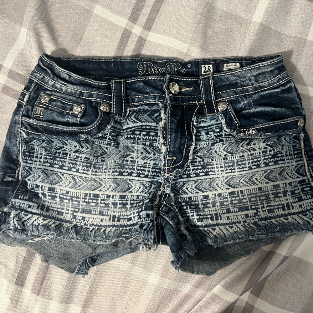 Miss me shorts size 28